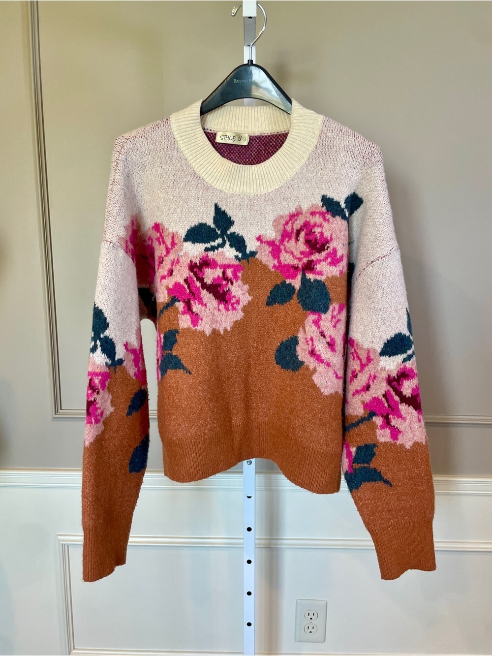 Floral Crewneck Sweater Large Style U Thick Chunky Roses Abercrombie